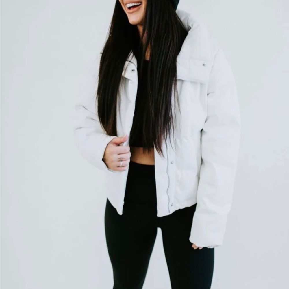 Lauriebelles *Chelsea DeBoer puffer jacket size “xs”